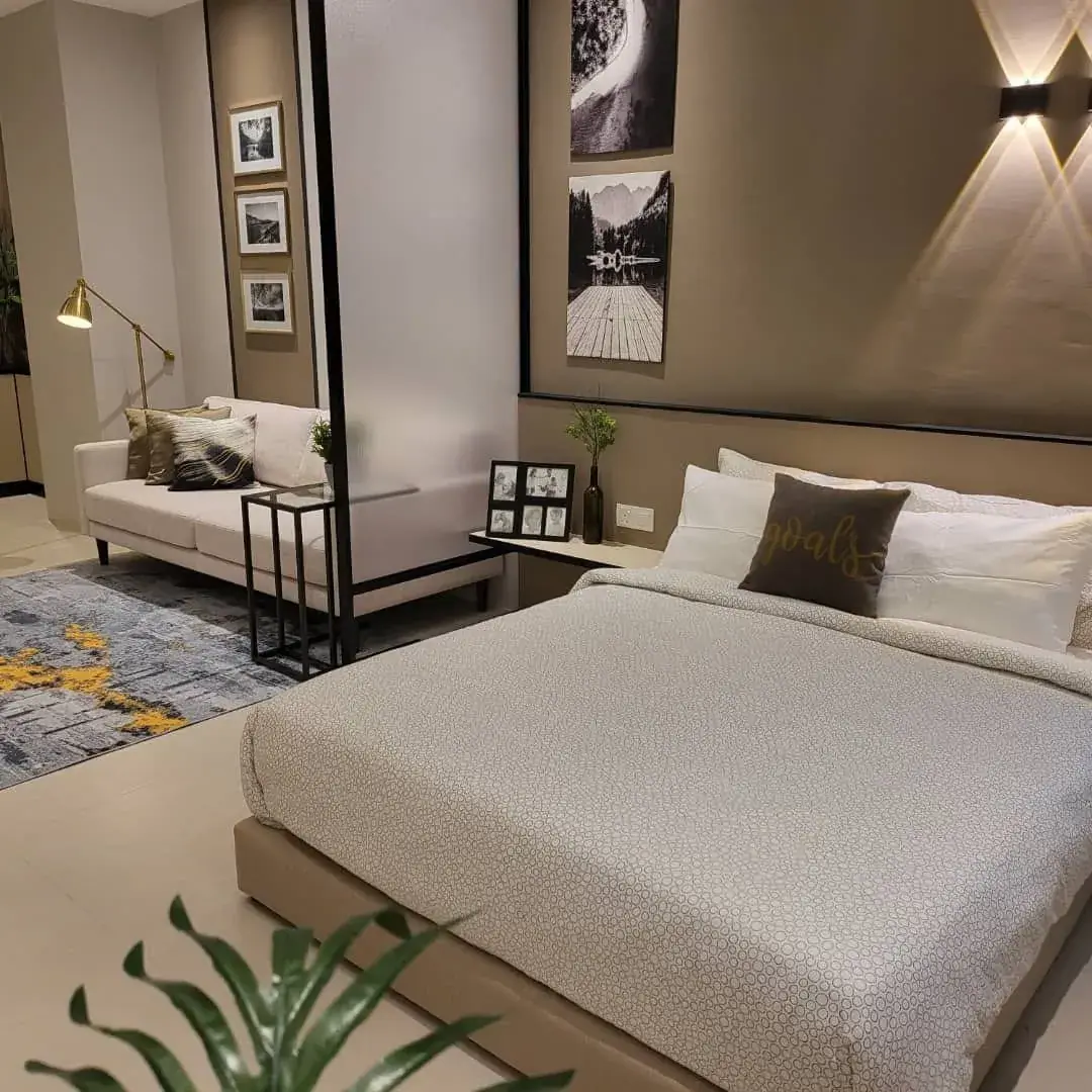 Studio Apartment — Warm Contemporary — image 4