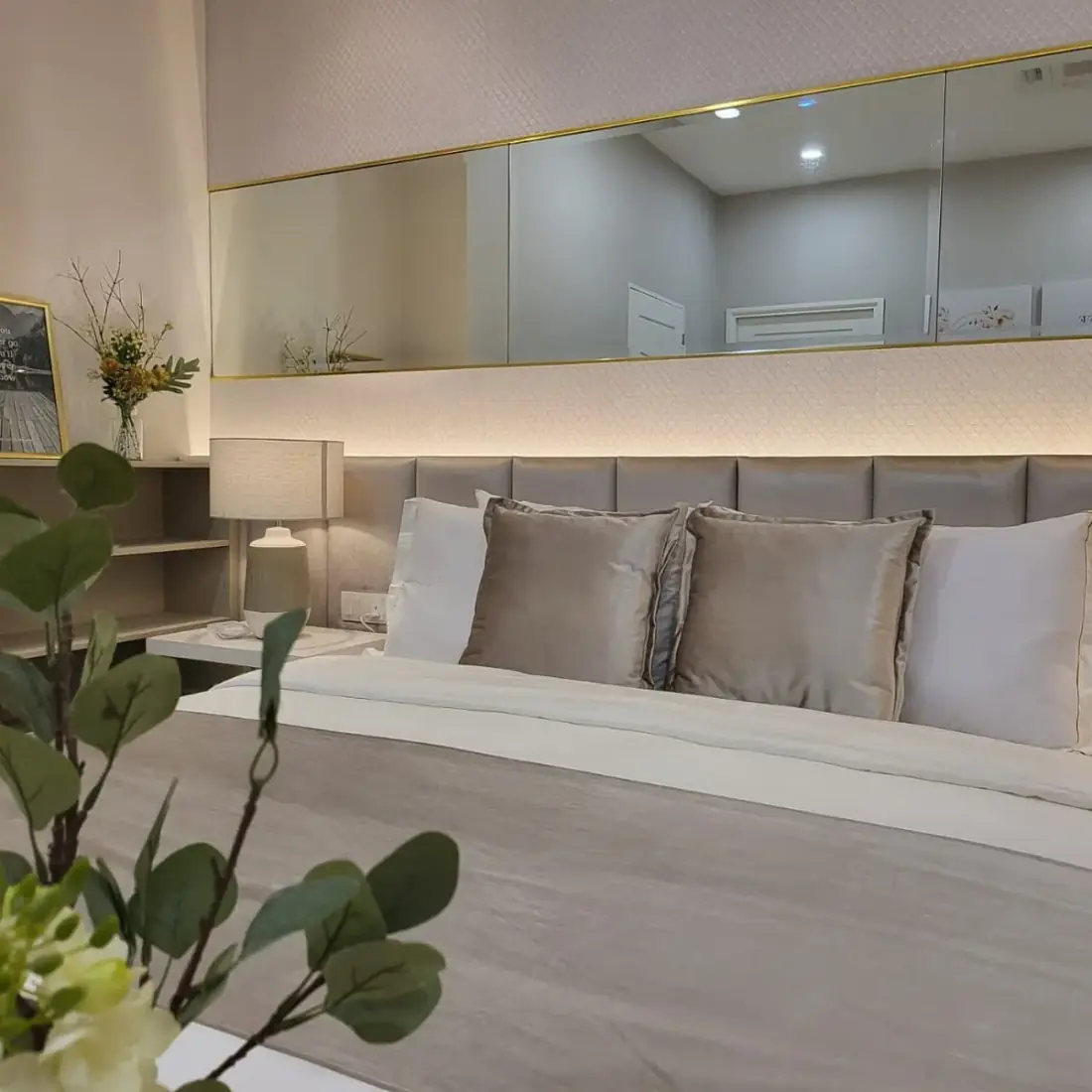 Contemporary 2-Storey Luxurious Townhouse — image 5